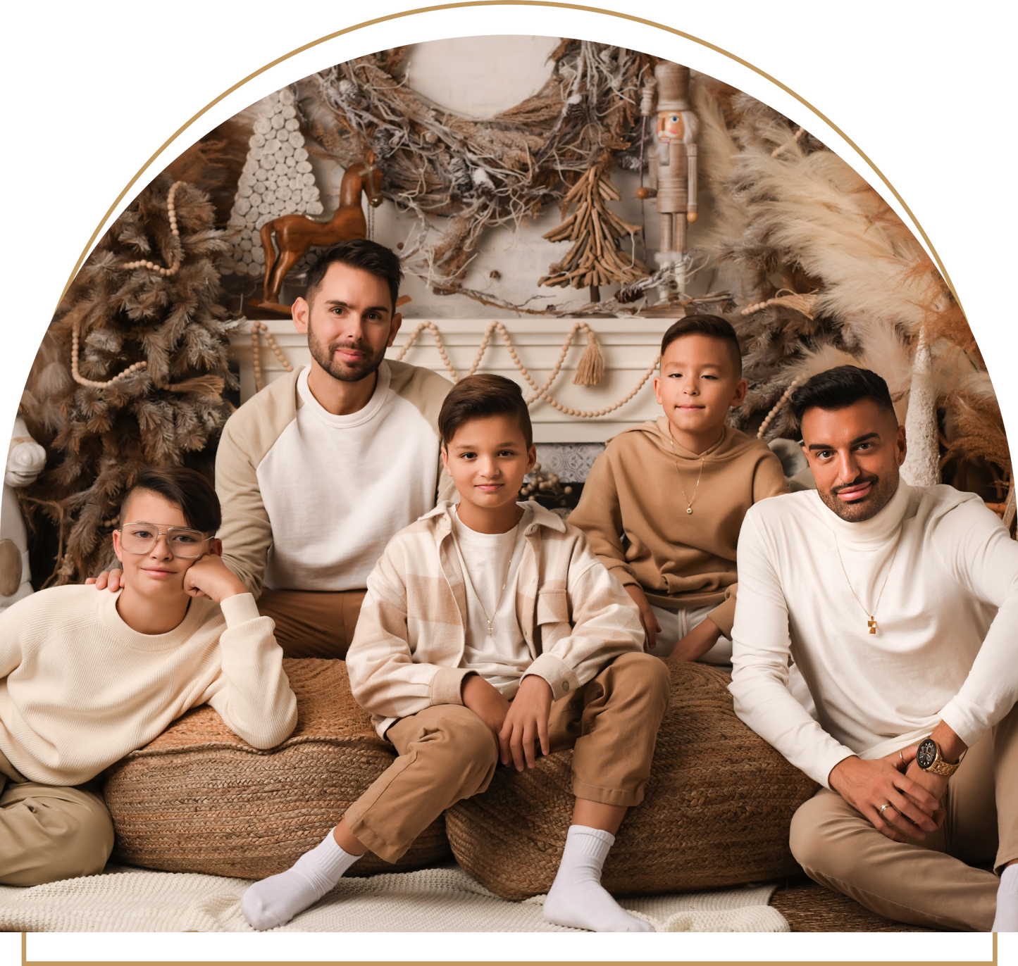 Kevins Kyle coiffeur de renom et sa famille, photographiés pour le temps des fêtes