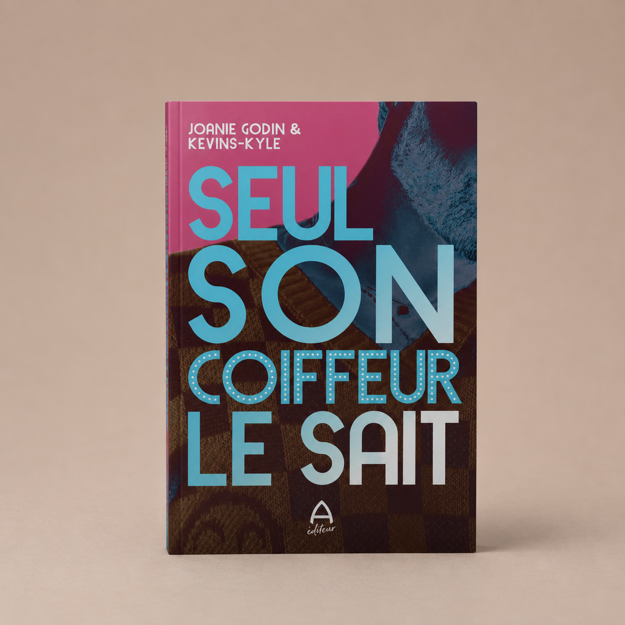 SEUL SON COIFFEUR LE SAIT - Roman