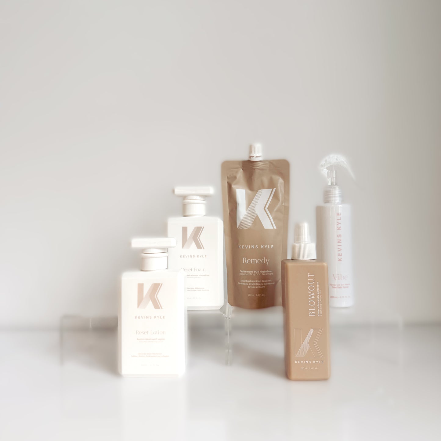 Routine Cheveux Frisés – Hydratation, Définition & Souplesse